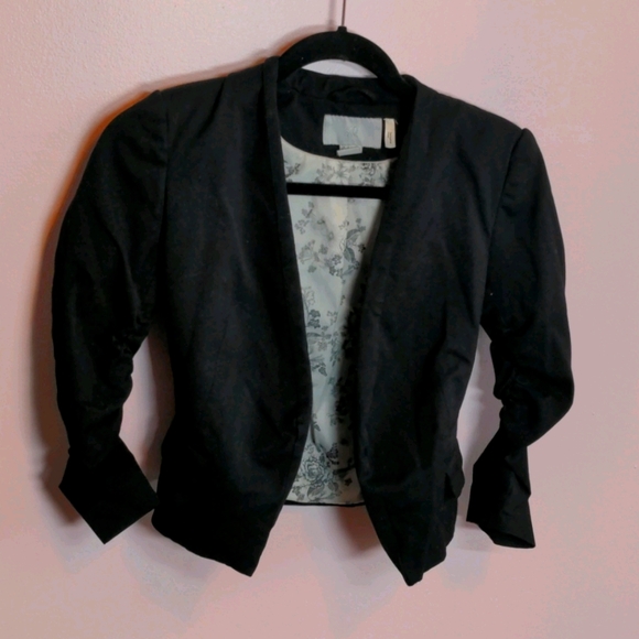 3/4 sleeve blazer - Picture 2 of 3